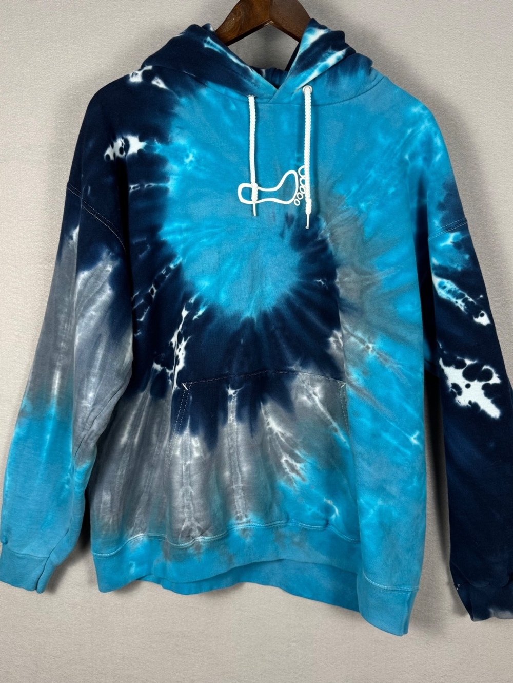 Hanes Men's Large Tie-Dye Pullover Hoodie Blue